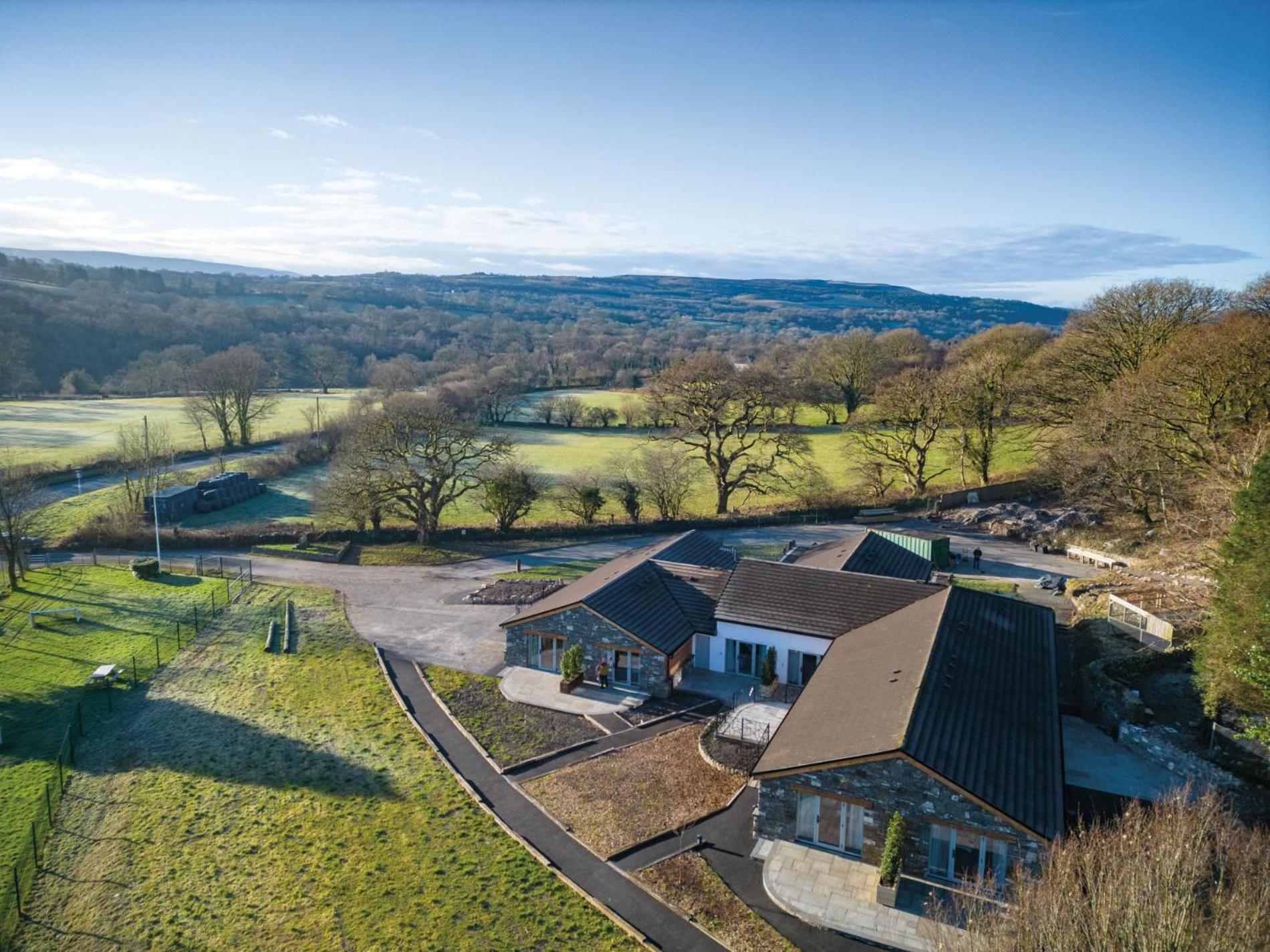 Suite 9 - Sleeping Giant Hotel - Pen Y Cae Inn เบรคอน ภายนอก รูปภาพ